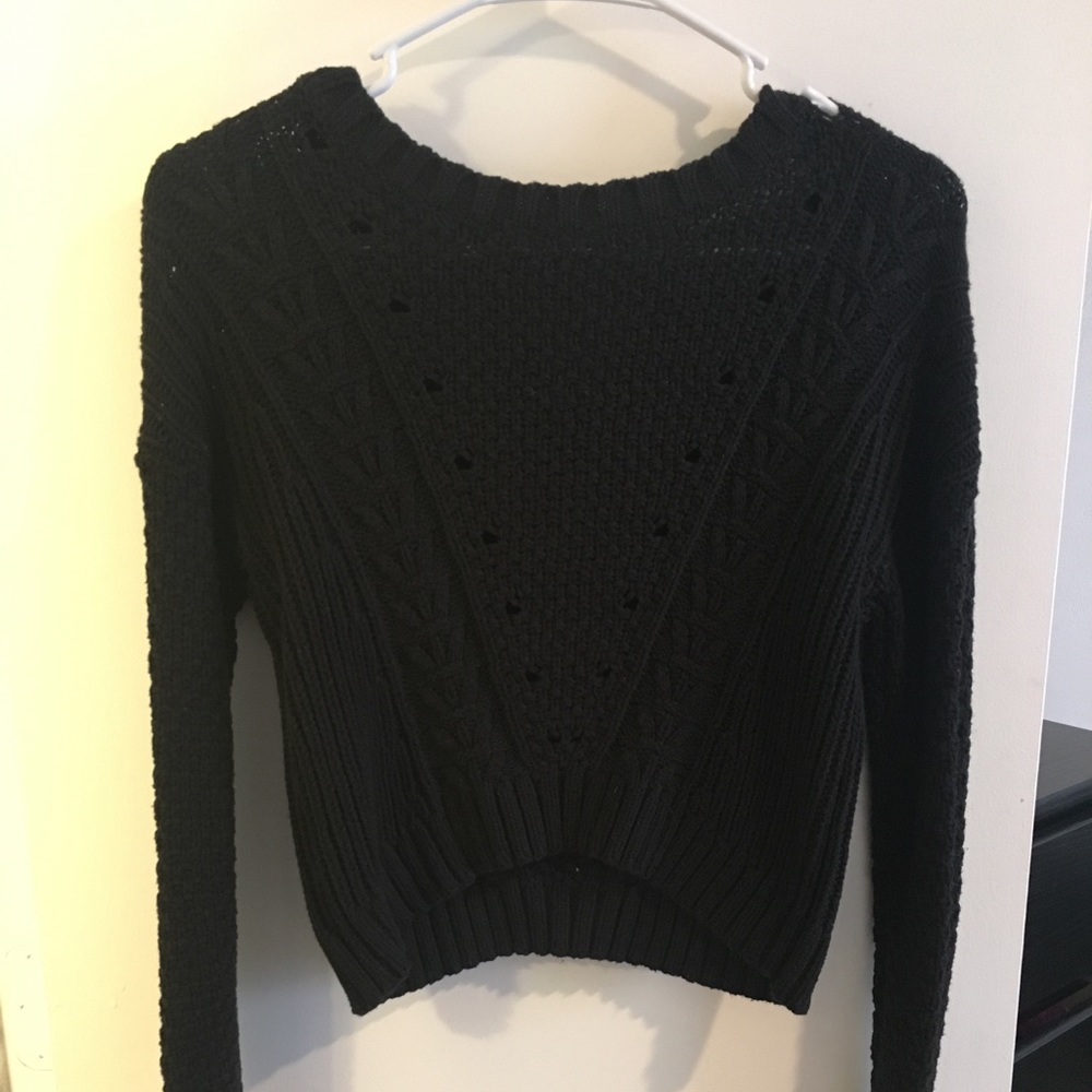 Black Crop Top Sweater